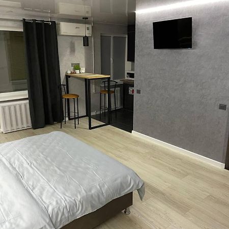 Apartcenter Вип Апартаменты В Центре Города На Гагарина Krivoy Rog Bagian luar foto
